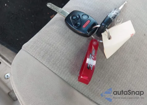 2005 Honda Accord 2.4 Lx from USA, damaged, VIN 1HGCM56455A106553